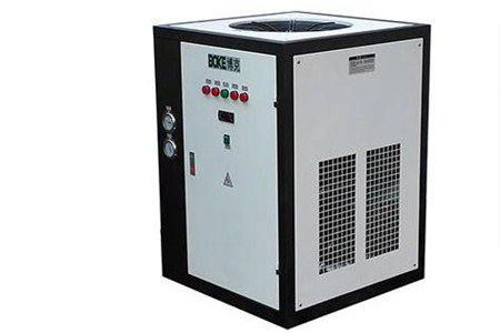 買風(fēng)冷箱式冷水機(jī)時遇到低報價應(yīng)該怎么辦？